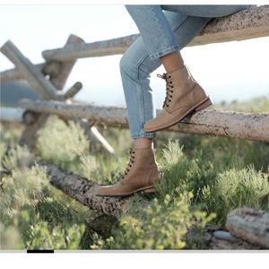 Nisolo All Weather Leather Amalia Boots, size 10